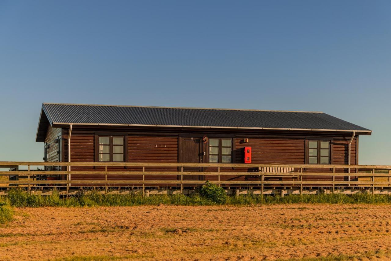 Riverfront Lodge Хелла Экстерьер фото